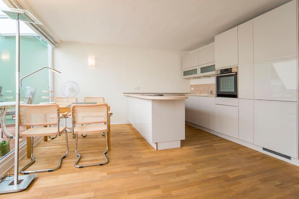 Modernes, Sonniges Im Herzen Von * Düsseldorf